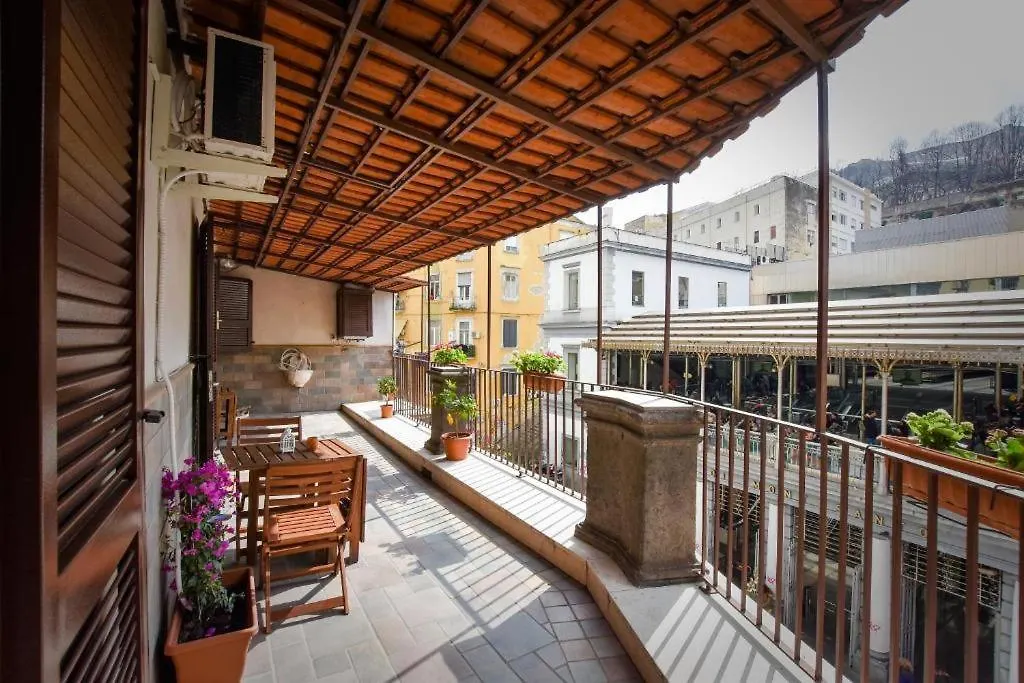 Guest house Camera Matrimoniale Con Terrazzo Naples