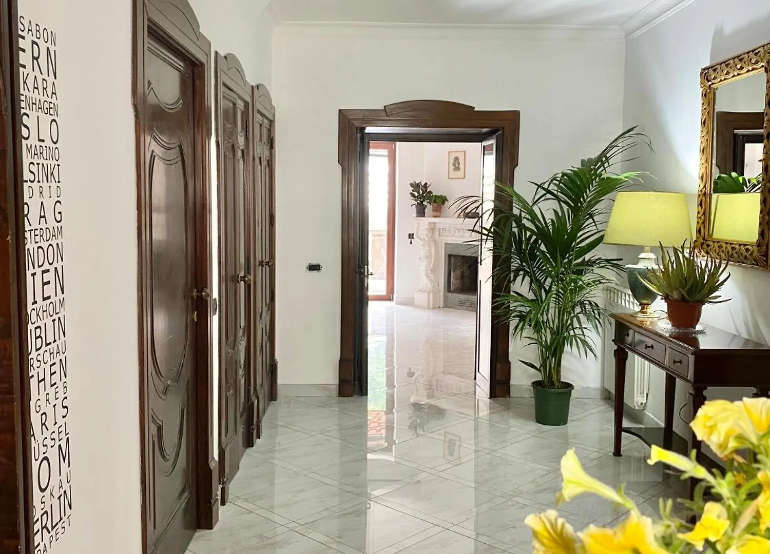 Guest house Camera Matrimoniale Con Terrazzo Naples