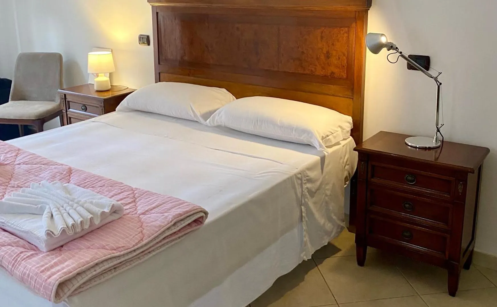 Guest house Camera Matrimoniale Con Terrazzo Naples