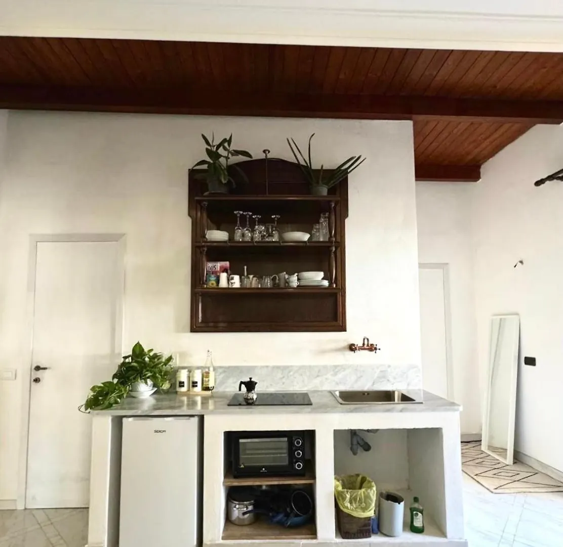 Guest house Camera Matrimoniale Con Terrazzo Naples