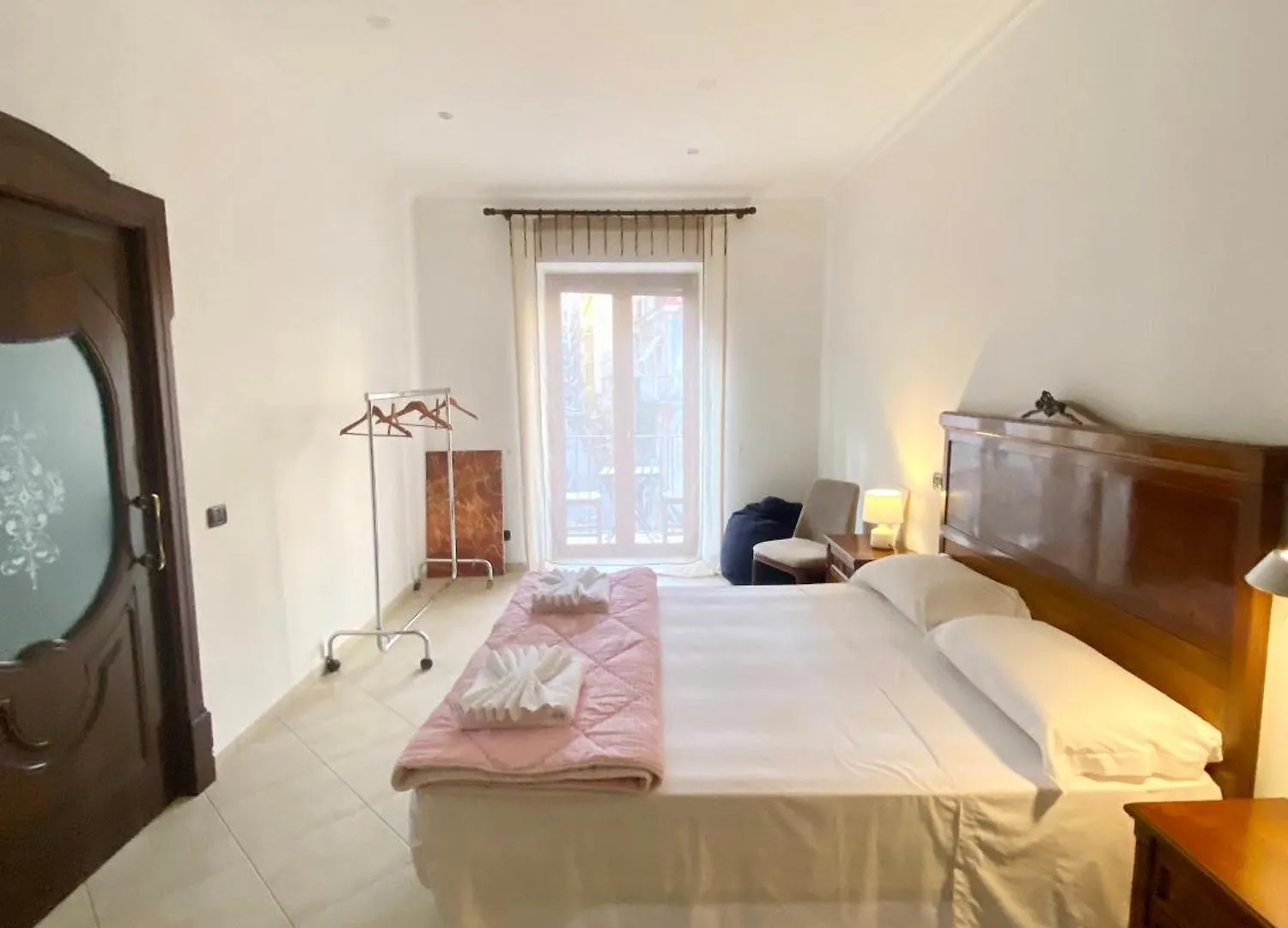 Guest house Camera Matrimoniale Con Terrazzo Naples Italy